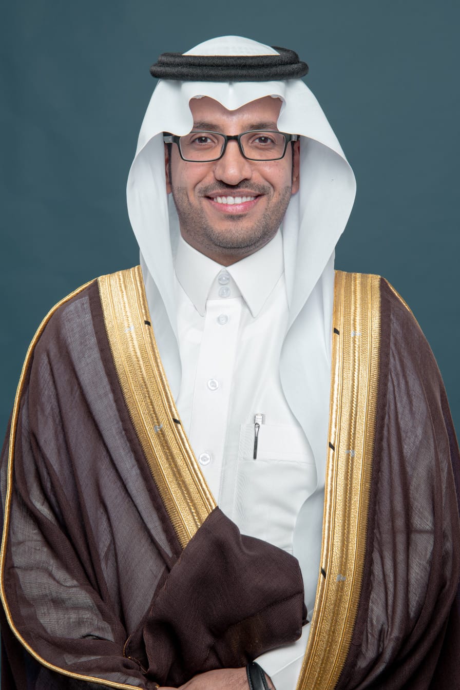 سعادة الدكتور أنور بن سعيد الزهراني