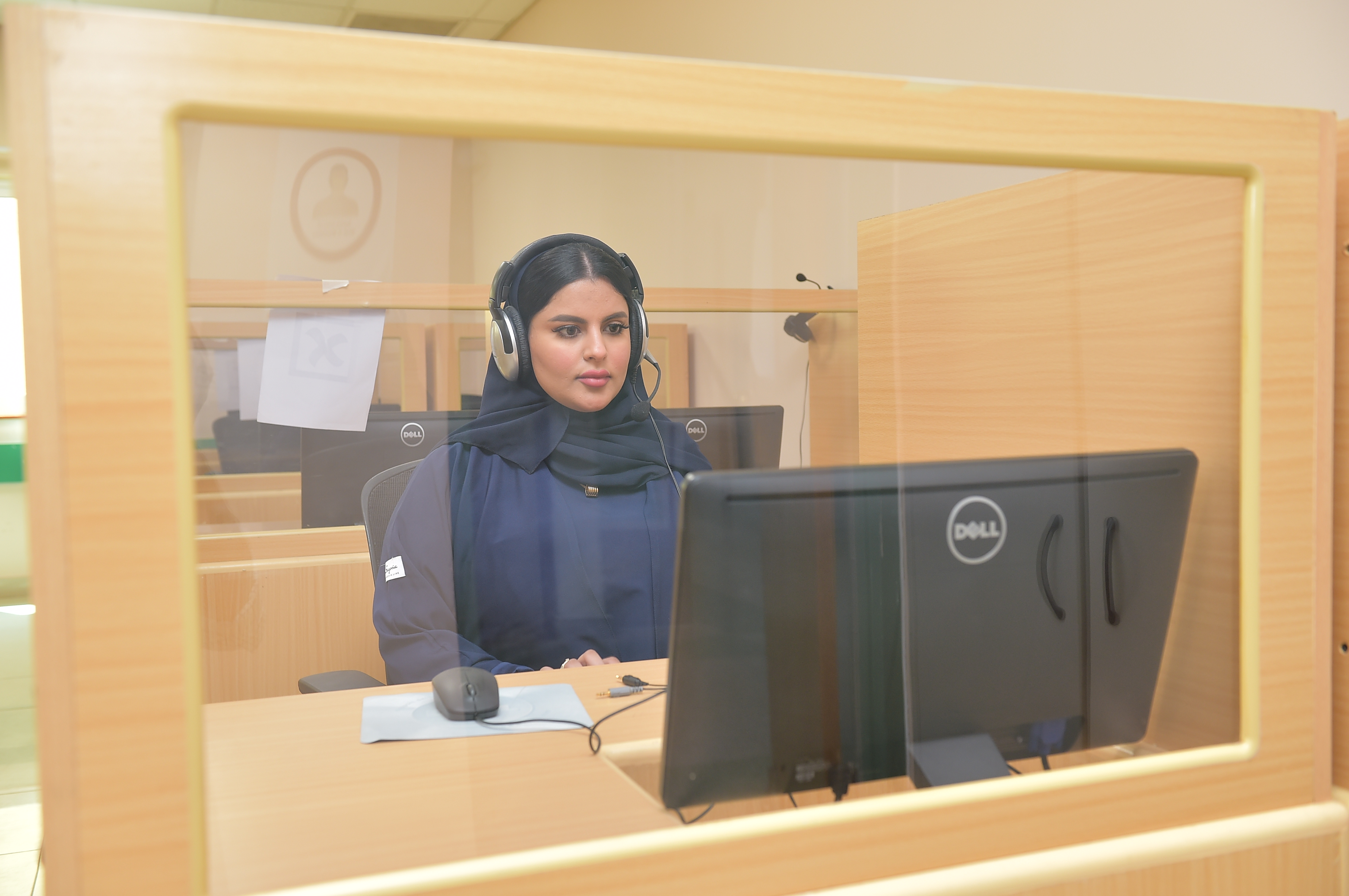 أهداف البرنامج التعليمية ومخرجات الطلاب أهداف البرنامج التعليمية ومخرجات الطلاب